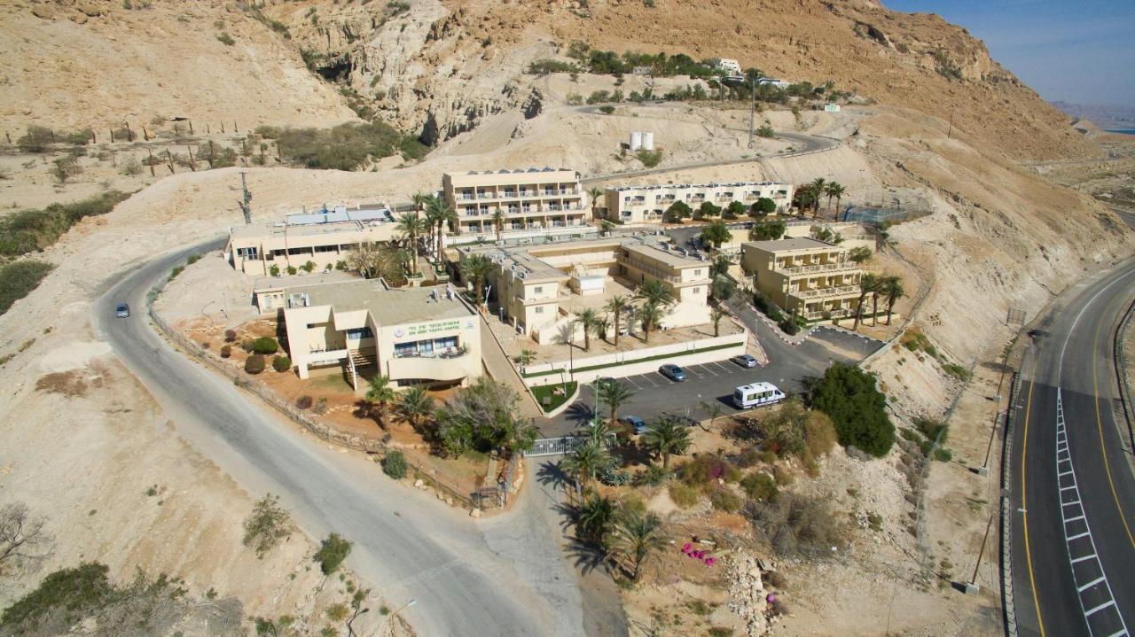 Hi - Ein Gedi Hostel Buitenkant foto