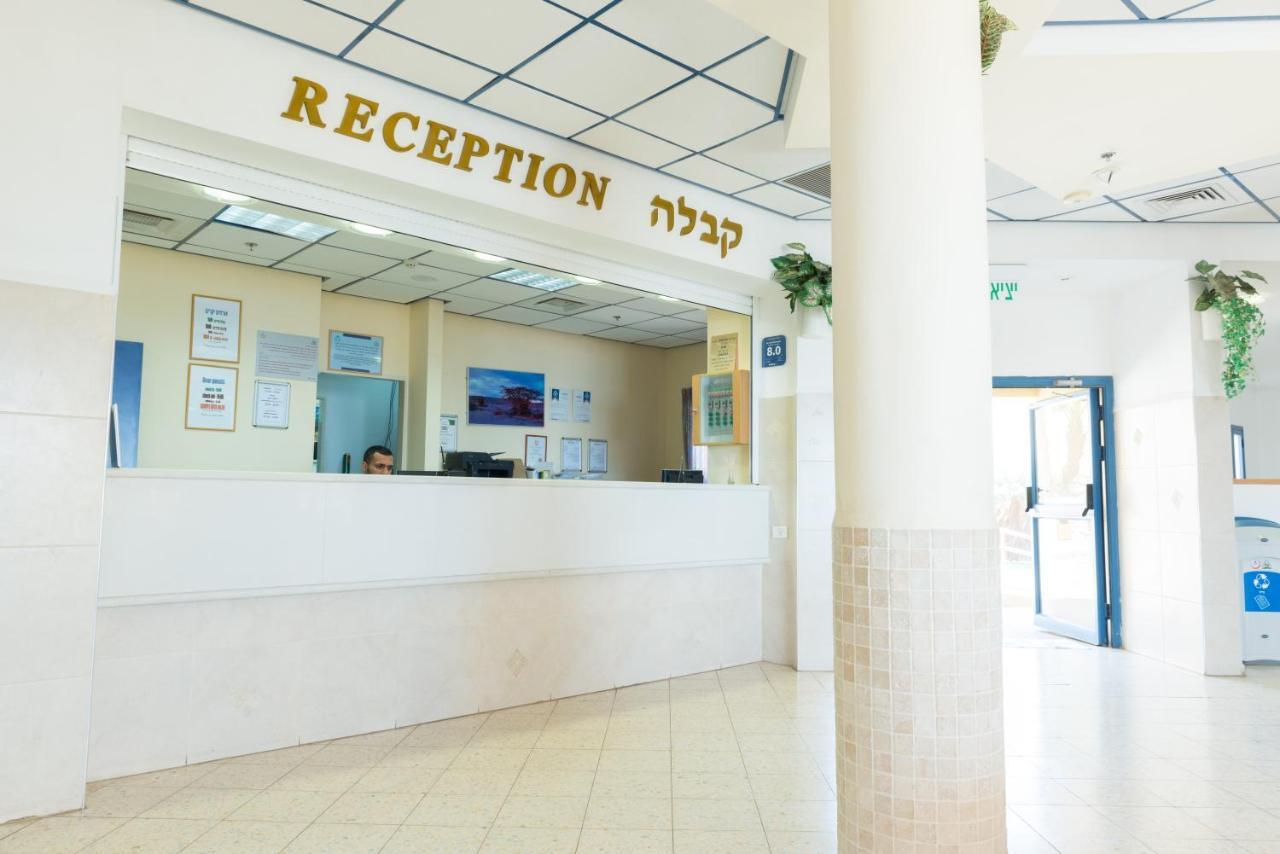 Hi - Ein Gedi Hostel Buitenkant foto